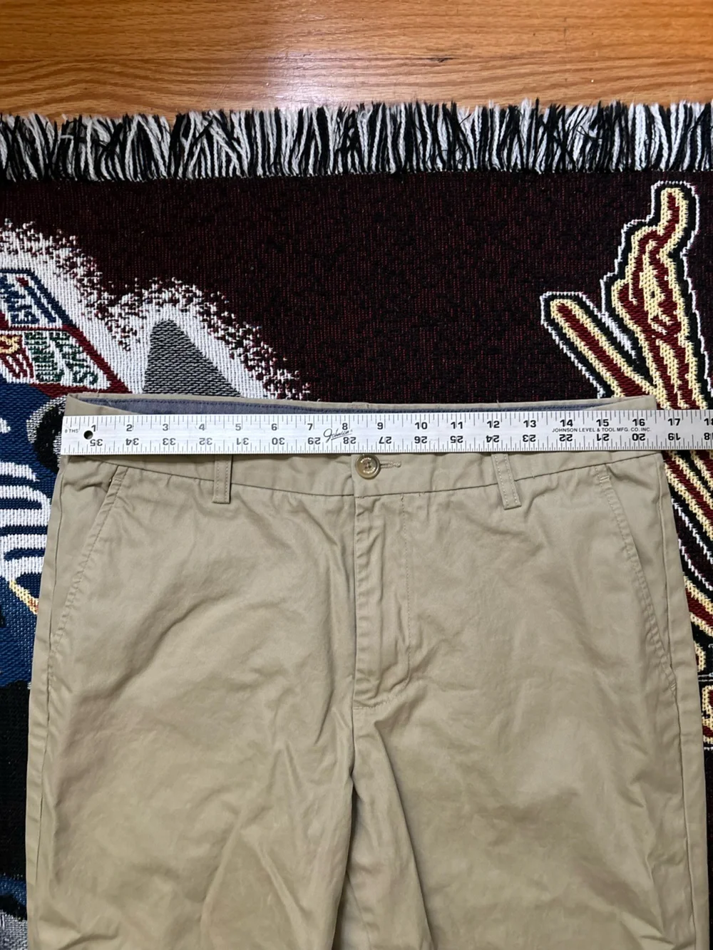 Banana Republic Dawson Chino Pants Mens 33x32 Khaki Tan Relaxed Fit Cotton